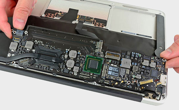 Особенности и специфика починки MacBook Air разных годов выпуска
